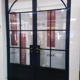 two swing door